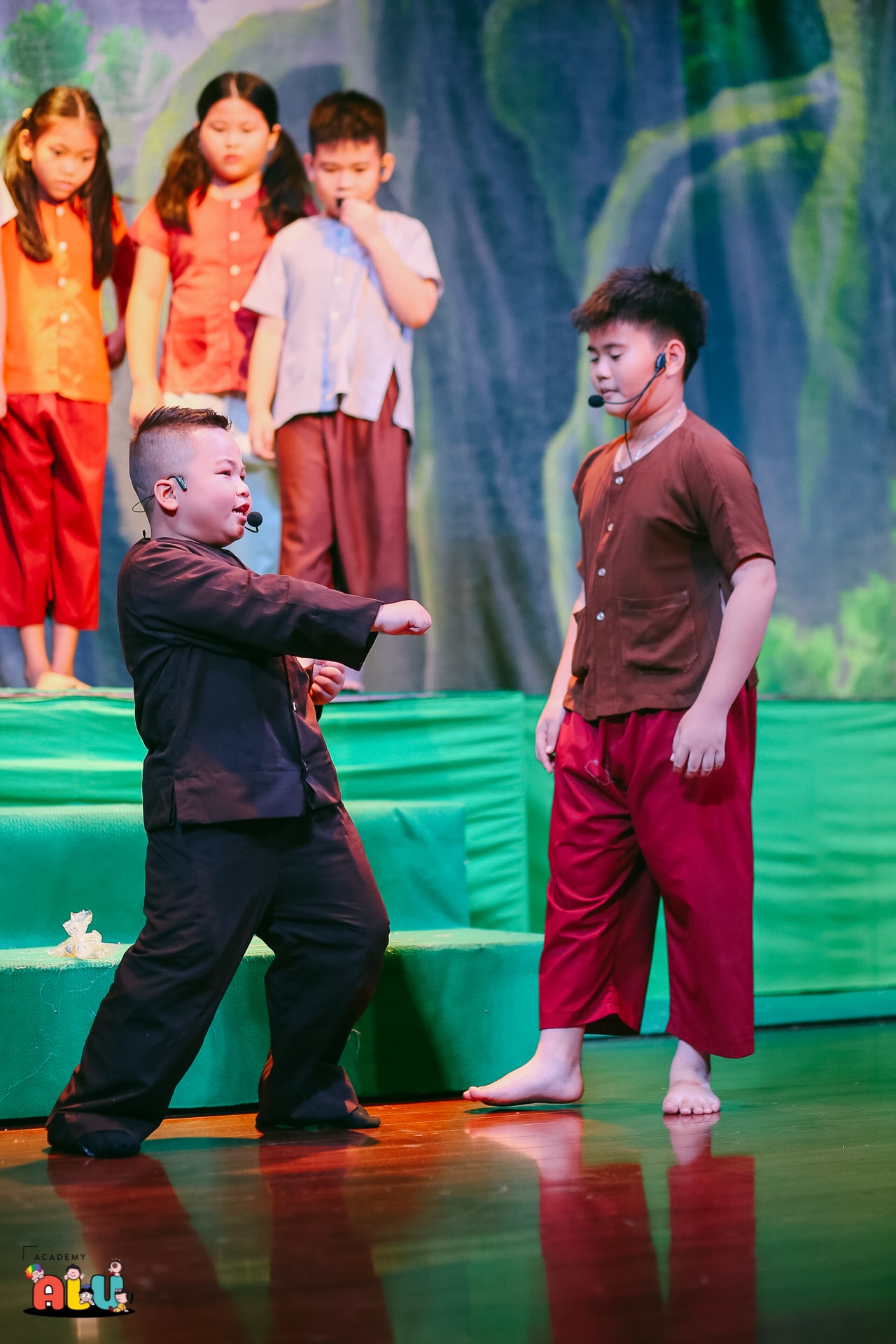 cuoc phieu luu cua cau be tit 02