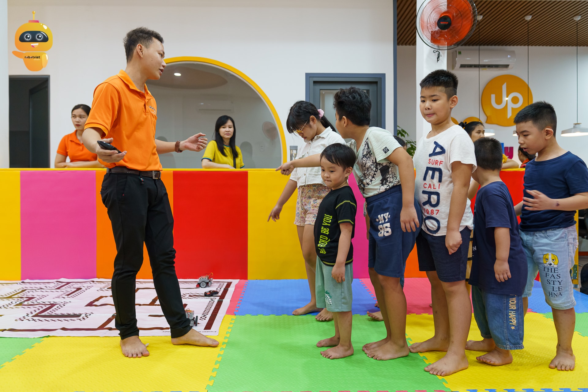 robotviet trai nghiem 1
